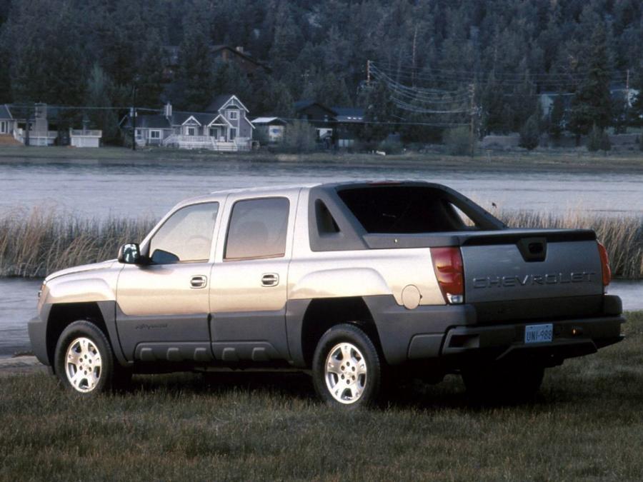  Chevrolet Avalanche 2002 года  (фото 6 из 93)